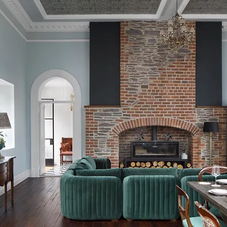 Dripsey Castle Estate * コーク